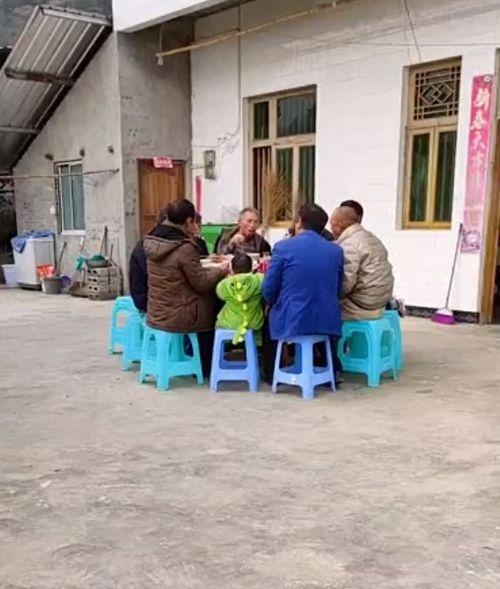 太和中学吃瓜事件,校园风波背后的真相揭秘